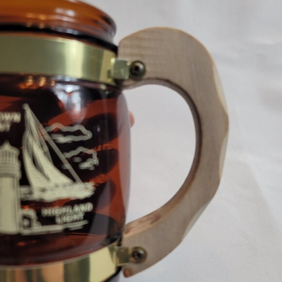 Siesta Ware Amber Brown Glass Barrel Mug Wood Handle Cape Cod - Picture 11 of 13